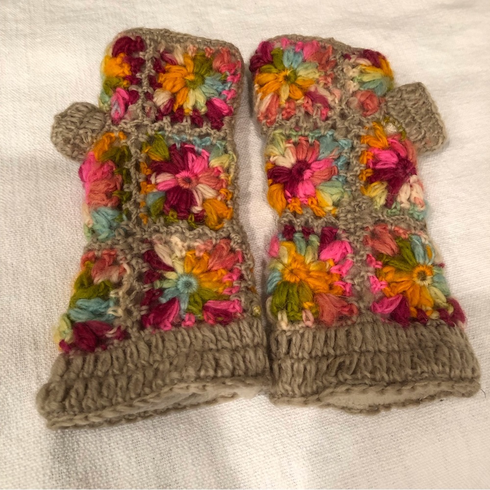 Fleece lined fingerless gloves